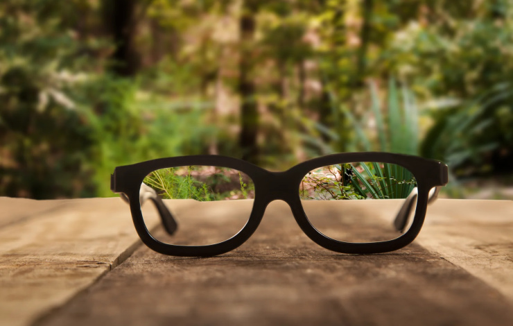 clarity through reading glasses