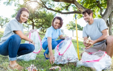 small business employees volunteer CSR