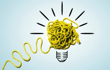 Light bulb made out of yarn