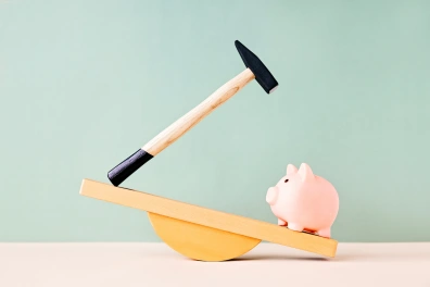 Infographic showing the hidden costs of not using a CRM system in a small business, highlighting issues such as missed opportunities, disorganization, and inefficiency.