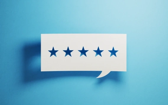 5 stars in a dialogue bubble