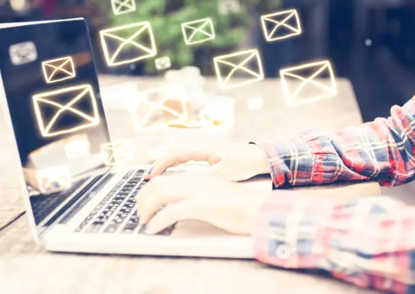 How to Convert Leads into Paying Customers with Email Marketing